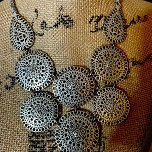 Silver tone Stella & Dot statement necklace